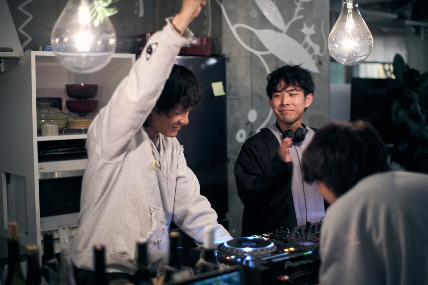 音楽に沸くフロア